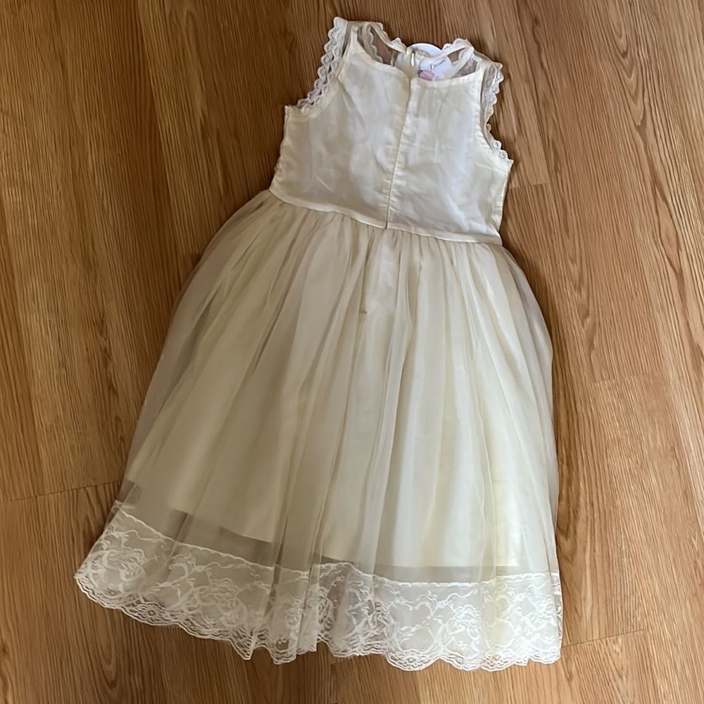 Beautiful Girls NWT Size 8 Dress - Picture 4 of 5
